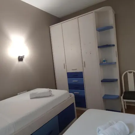 Con Terraza A Metros De La Playa Y Zona Comercial, Ideal Familiar - Costa Brava - Es-209-68 פלטחה ד'ארו