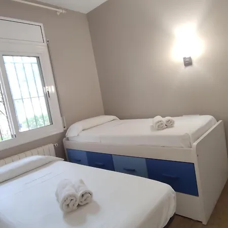 Con Terraza A Metros De La Playa Y Zona Comercial, Ideal Familiar - Costa Brava - Es-209-68 דירה