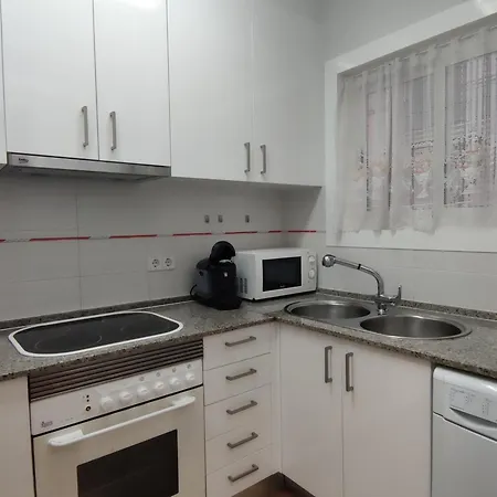 דירה Con Terraza A Metros De La Playa Y Zona Comercial, Ideal Familiar - Costa Brava - Es-209-68 *