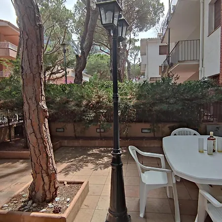 Con Terraza A Metros De La Playa Y Zona Comercial, Ideal Familiar - Costa Brava - Es-209-68 Apartamento Platja d'Aro (Playa de Aro)